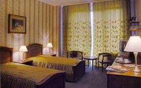 Diplomat Hotel