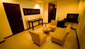 Sinsuvarn Airport Suite