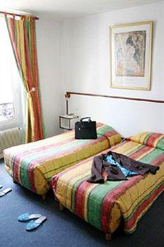HOTEL MERRYL