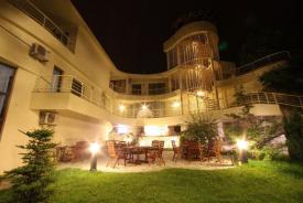 Beaumonde Garden Hotel