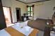 Bungalow C